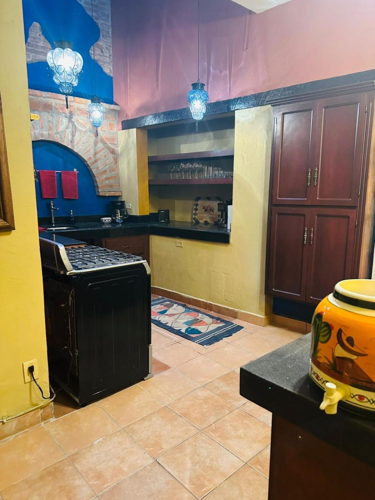 מזטלן Casa De Leyendas (Adults Only) מראה חיצוני תמונה